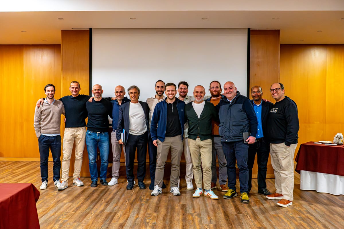 Artur Mariano com alunos do Nível 2 num evento na Guarda